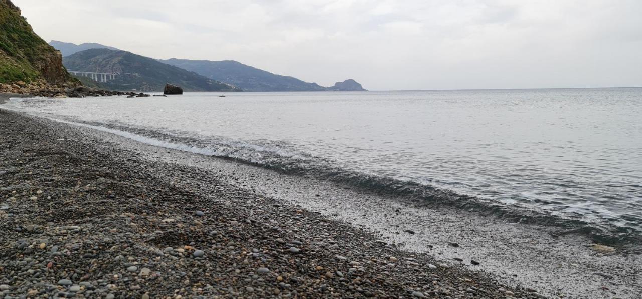 B&B Aria Di Mare - Pollina Sicilia Finale Екстер'єр фото