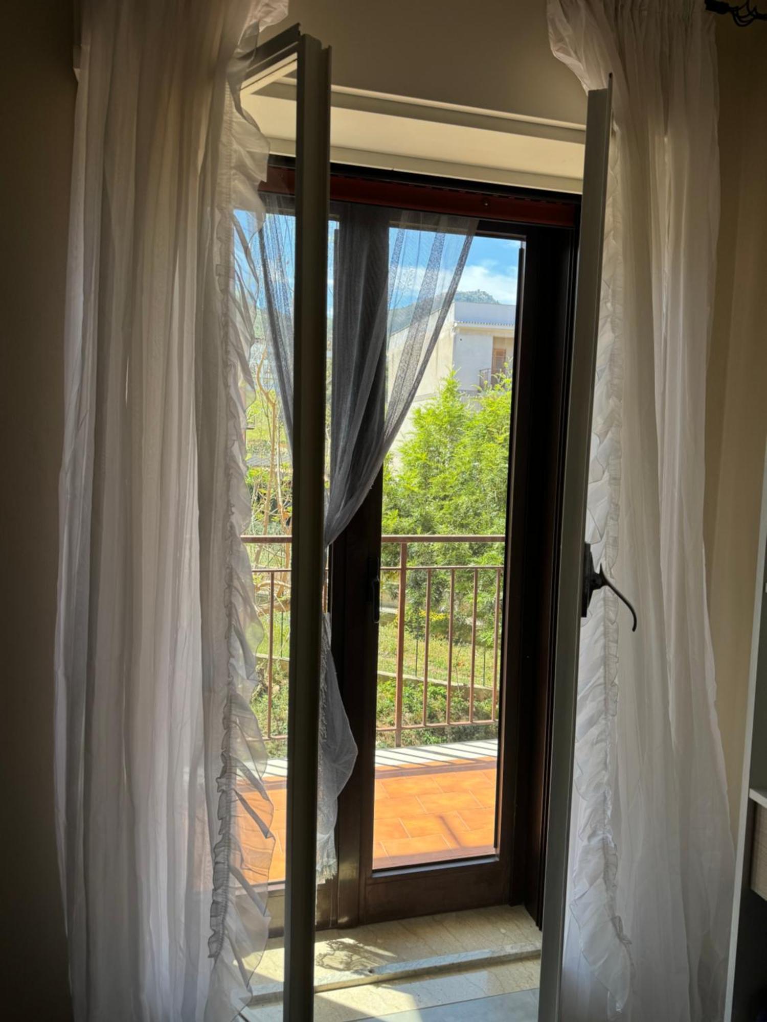 B&B Aria Di Mare - Pollina Sicilia Finale Екстер'єр фото